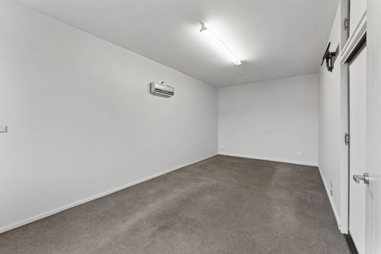 Photo of property in 11 Church Street, Oxford, 7430