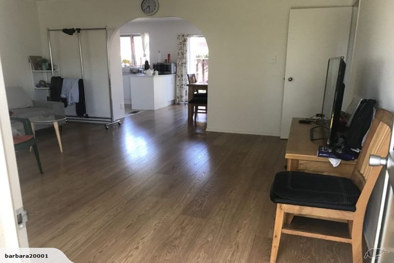 Photo of property in 1/5 Vivian Wilson Drive, Eastern Beach, Auckland, 2012