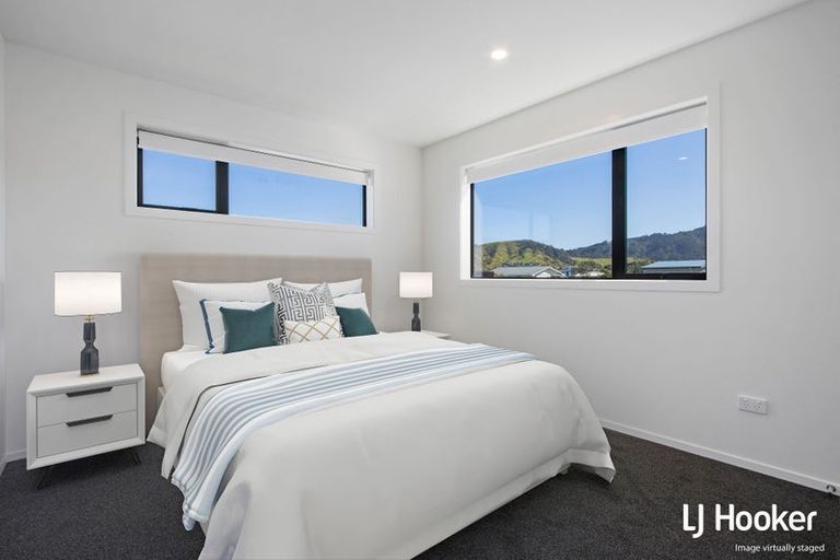 Photo of property in 1/40 Waiparaheka Drive, Wainui, 0932