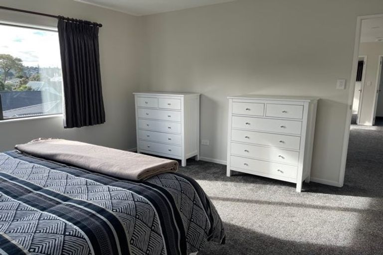 Photo of property in 12 Han Court, Glen Eden, Auckland, 0602