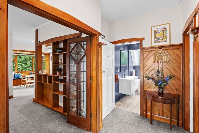 Photo of property in 211 Fifield Terrace, Opawa, Christchurch, 8023