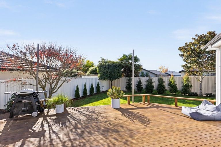 Photo of property in 43 Fairview Place, Havelock North, 4130