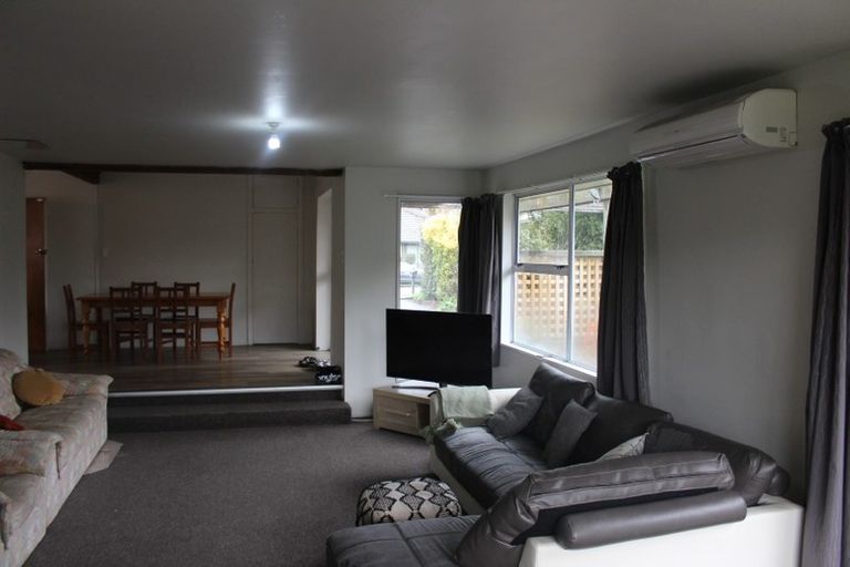 Photo of property in 2 Colman Avenue, Sockburn, Christchurch, 8042