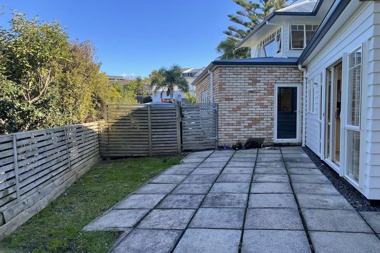 Photo of property in 49a Wyoming Avenue, Murrays Bay, Auckland, 0630