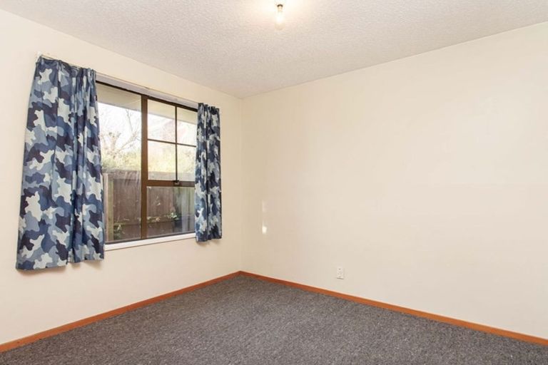 Photo of property in 2/65a Tilford Street, Woolston, Christchurch, 8062