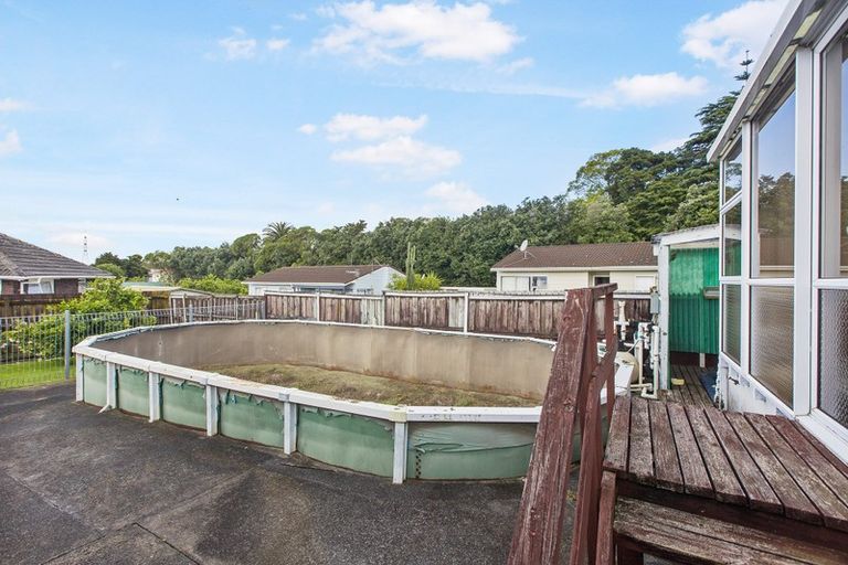 Photo of property in 16 Boundary Road, Clover Park, Auckland, 2019