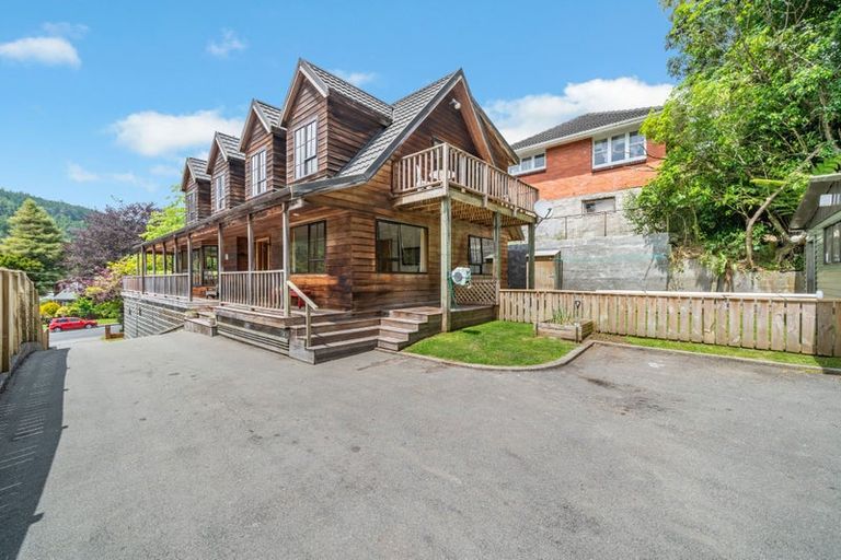 Photo of property in 16 Jocelyn Crescent, Pinehaven, Upper Hutt, 5019