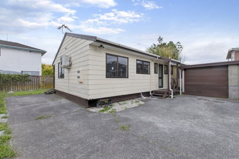 Photo of property in 25 Margaret Road, Raumati Beach, Paraparaumu, 5032