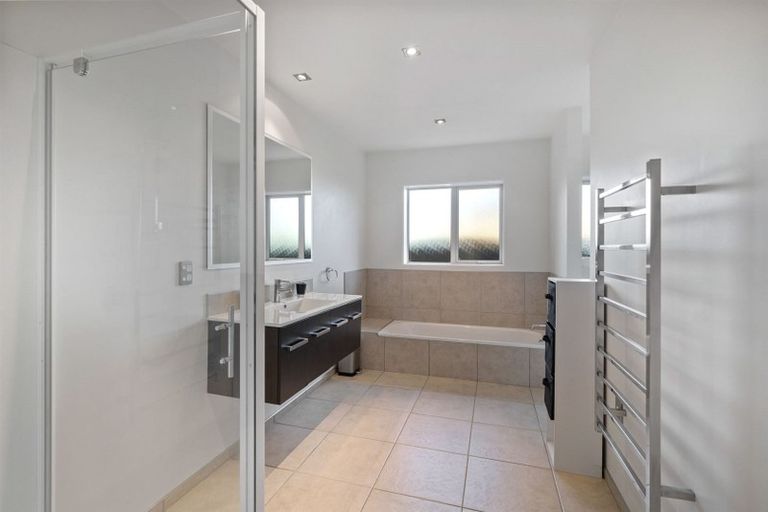 Photo of property in 13 Kingsley Place, Rolleston, 7614