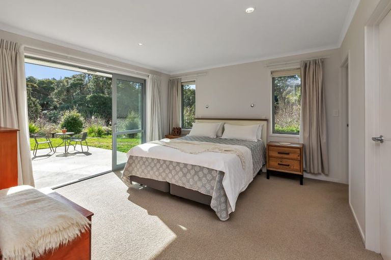 Photo of property in 9 Crawford Road, Maungakaramea, 0178