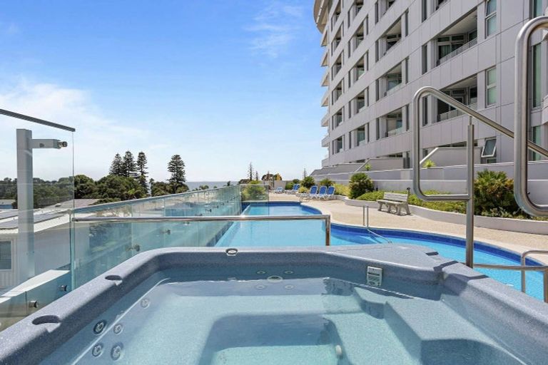 Photo of property in 803/11 Tamariki Avenue, Kelston, Auckland, 0602