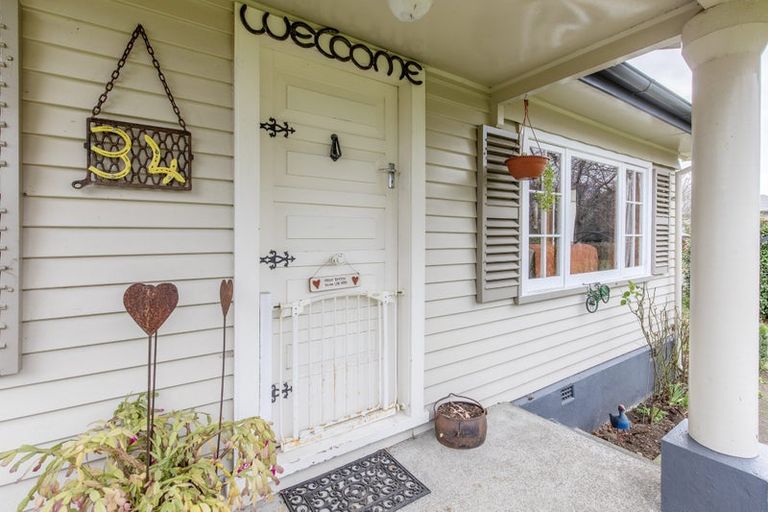 Photo of property in 34 Queen Street, Dannevirke, 4930