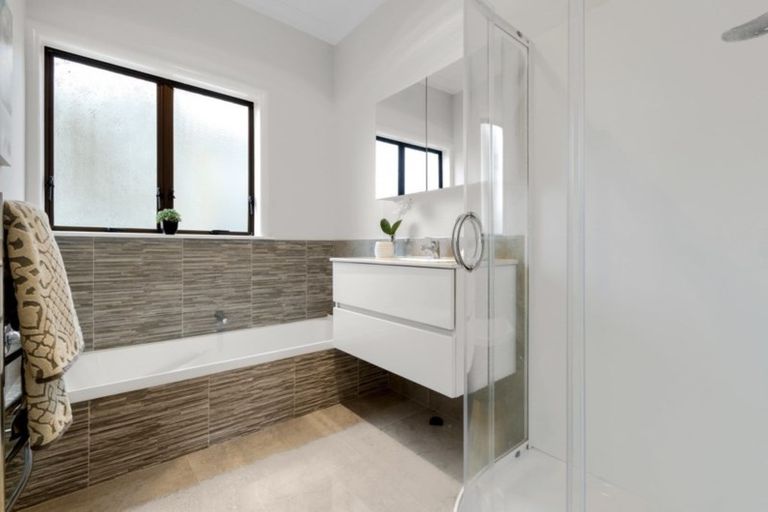 Photo of property in 1/10 Don Street, Papakura, 2110