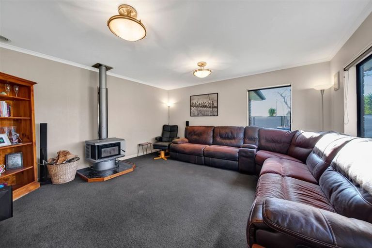 Photo of property in 30c Egmont Street, Hawera, 4610