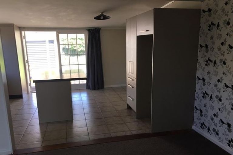 Photo of property in 702 Avenue Road West, Saint Leonards, Hastings, 4120