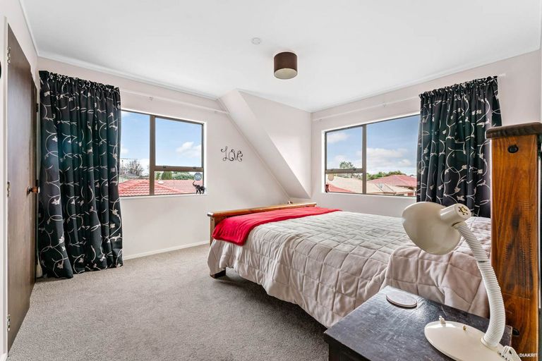 Photo of property in 4/87 Victoria Road, Papatoetoe, Auckland, 2025