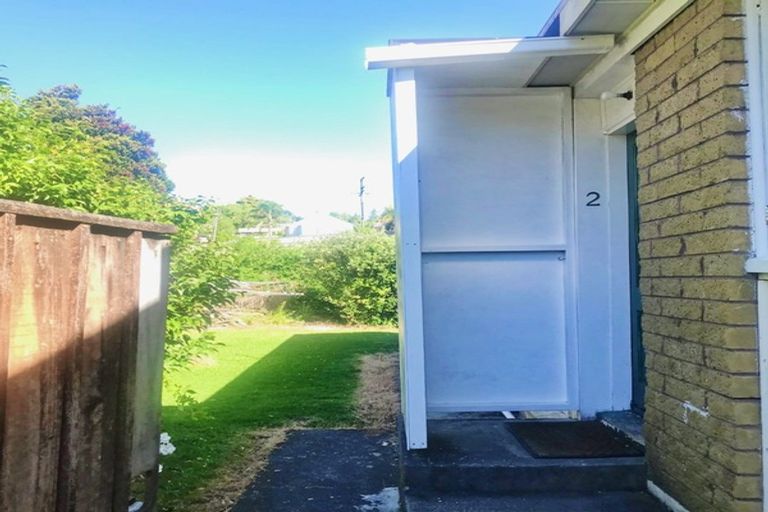 Photo of property in 2/9 Adriatic Avenue, Henderson, Auckland, 0612