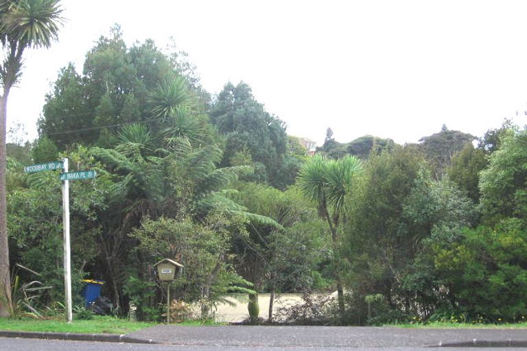 Photo of property in 107 Wood Bay Road, Titirangi, Auckland, 0604