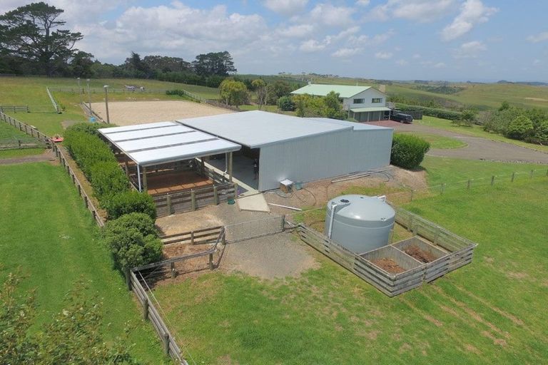 Photo of property in 639 Peak Road, Helensville, 0875