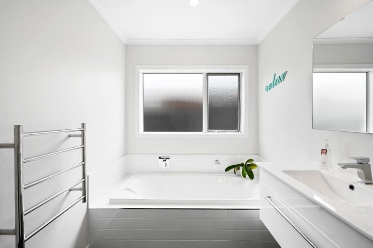 Photo of property in 11 Briannarose Drive, Fitzroy, Hamilton, 3206