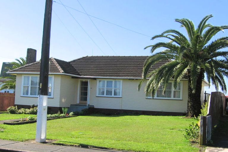 Photo of property in 30 Cobham Crescent, Otara, Auckland, 2023