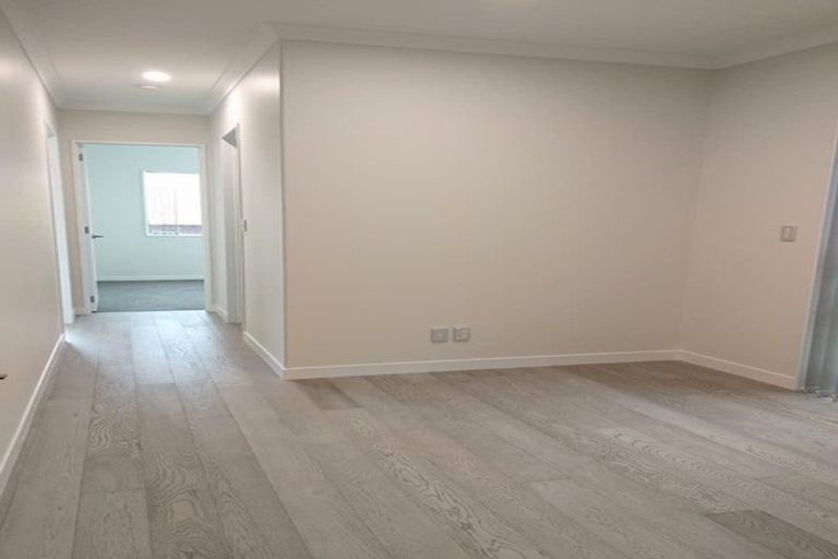 Photo of property in 30 Lisnoble Road, Flat Bush, Auckland, 2019