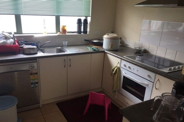 Photo of property in 2 Ettrick Lane, Papakura, 2110