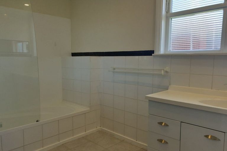 Photo of property in 1/1030 High Street, Avalon, Lower Hutt, 5011