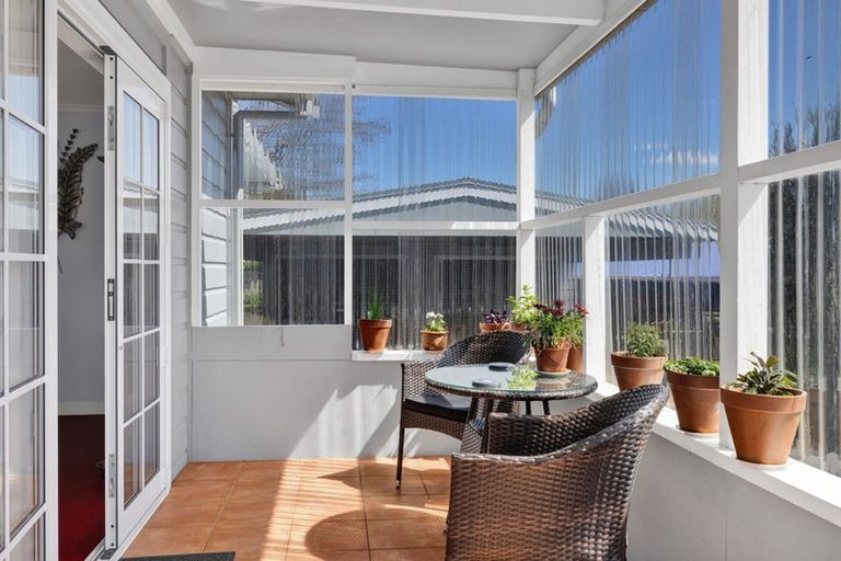 Photo of property in 30 Kahikatea Street, Inglewood, 4330