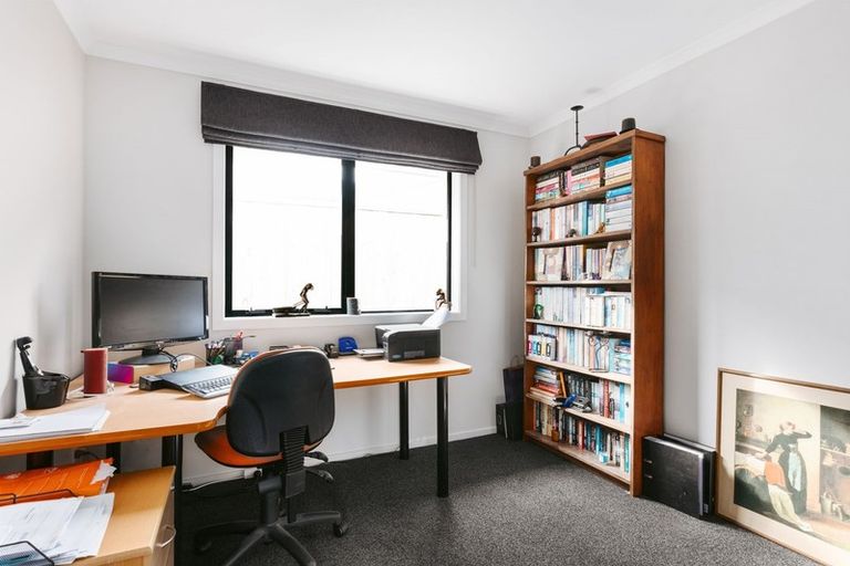 Photo of property in 30 Richardson Road, Omokoroa, 3114