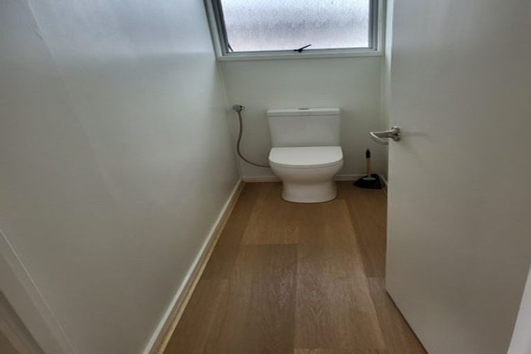 Photo of property in 38 Riverpark Crescent, Henderson, Auckland, 0610