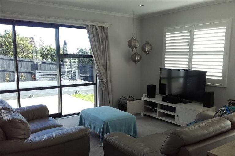 Photo of property in 10 Mauku Lane, Greenhithe, Auckland, 0632