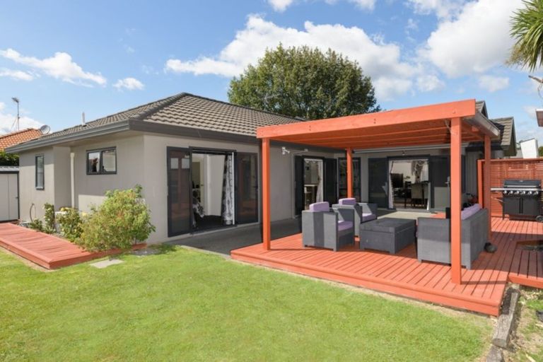 Photo of property in 6 Stableford Drive, Pyes Pa, Tauranga, 3112