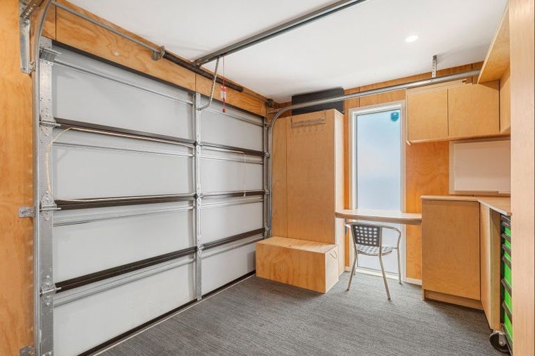 Photo of property in 571 Queen Street East, Levin, 5510