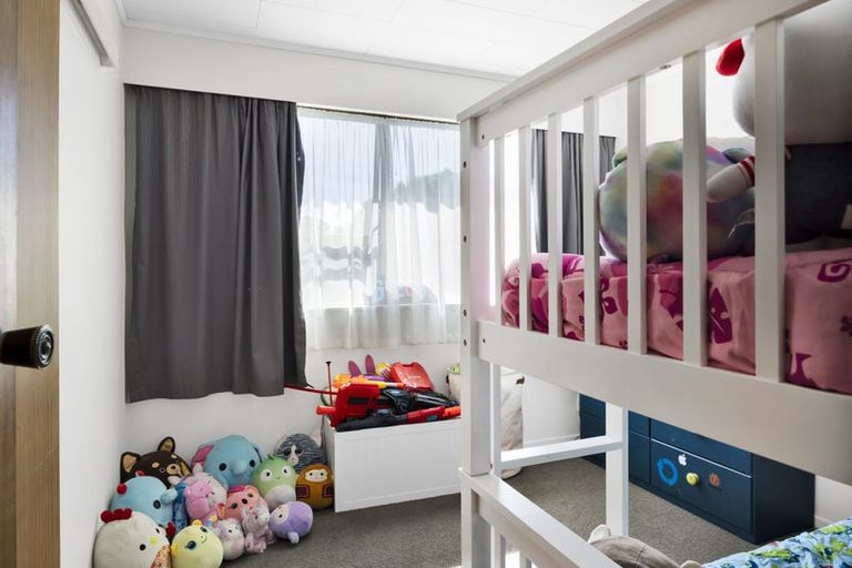 Photo of property in 15 Wilson Road, Opunake, 4616