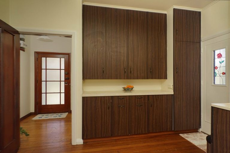 Photo of property in 128 Waimea Road, Nelson South, Nelson, 7010