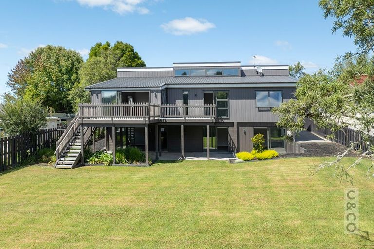 Photo of property in 19 Maude Street, Riverhead, 0820