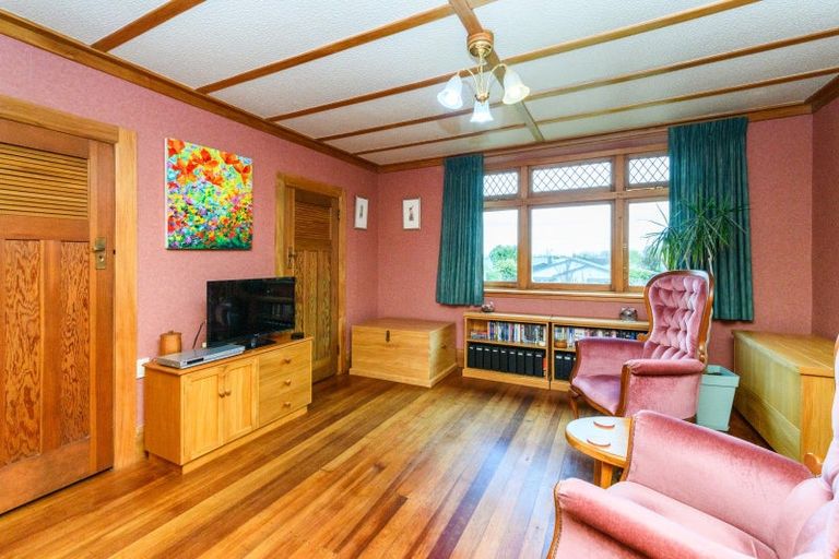 Photo of property in 15 Annandale Avenue, Takaro, Palmerston North, 4410