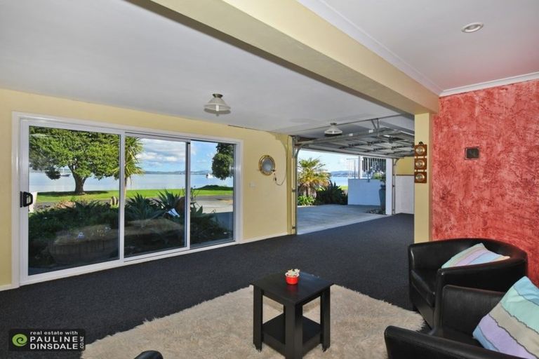 Photo of property in 10 Waikaraka Beach Road, Tamaterau, Whangarei, 0174