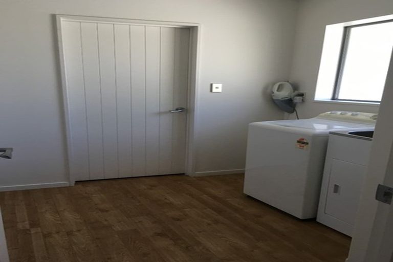 Photo of property in 207a Memorial Avenue, Burnside, Christchurch, 8053