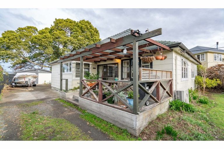 Photo of property in 17 Riselaw Street, Mairehau, Christchurch, 8013