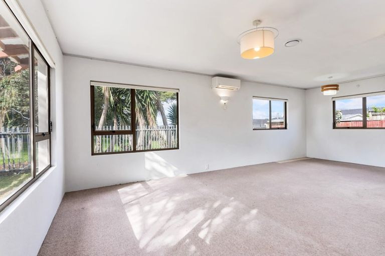 Photo of property in 2/146 Queen Street, Pukekohe, 2120