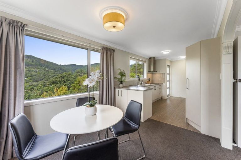 Photo of property in 1/57 Sunbrae Drive, Silverstream, Upper Hutt, 5019
