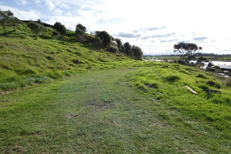 Photo of property in 286 Cove Road, Waipu, 0582