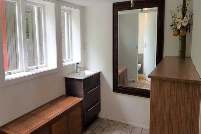 Photo of property in 126 Cook Street, Cockle Bay, Auckland, 2014