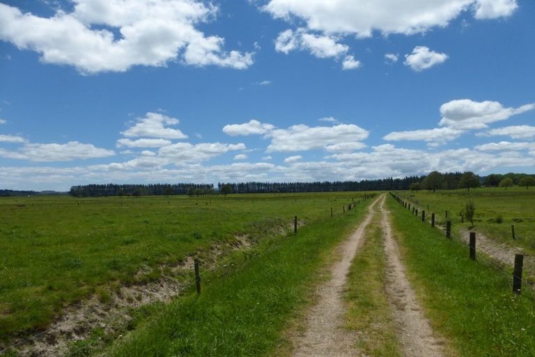 Photo of property in 112 Mountain View Road, Hikurangi, 0114