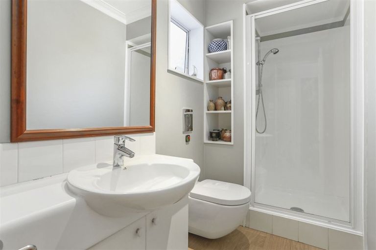 Photo of property in 3/7 Craig Road, Milford, Auckland, 0620