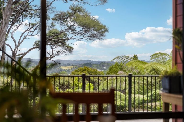 Photo of property in 72 Crows Road, Swanson, Auckland, 0614