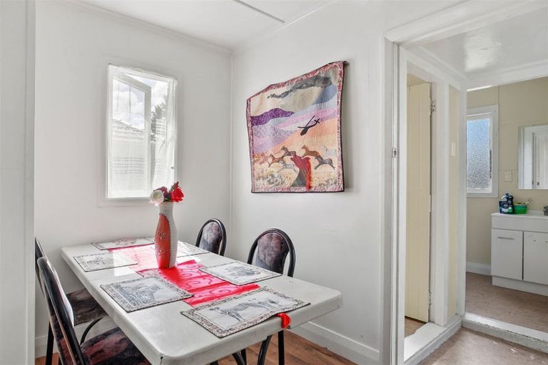 Photo of property in 168 Normanby Road, Paeroa, 3600