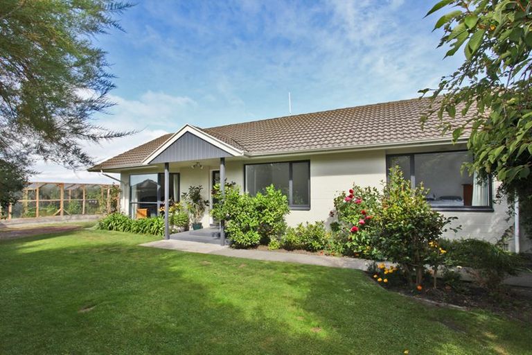 Photo of property in 63 Saint Heliers Crescent, Aranui, Christchurch, 8061
